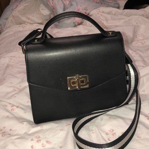 Cute black bag from forever 21